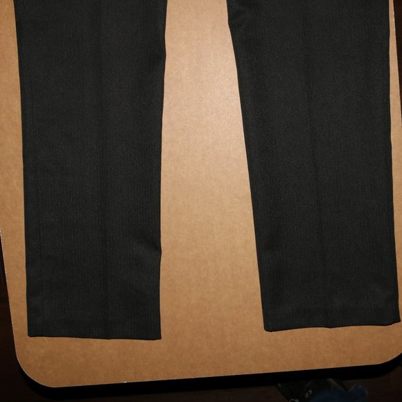 Perry Ellis Slim Fit Dress Pants - W35x31 Inseam - Picture 4 of 8
